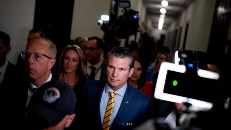 ANÁLISIS | Hegseth afronta un día "decisivo" en medio de la incertidumbre del Pentágono