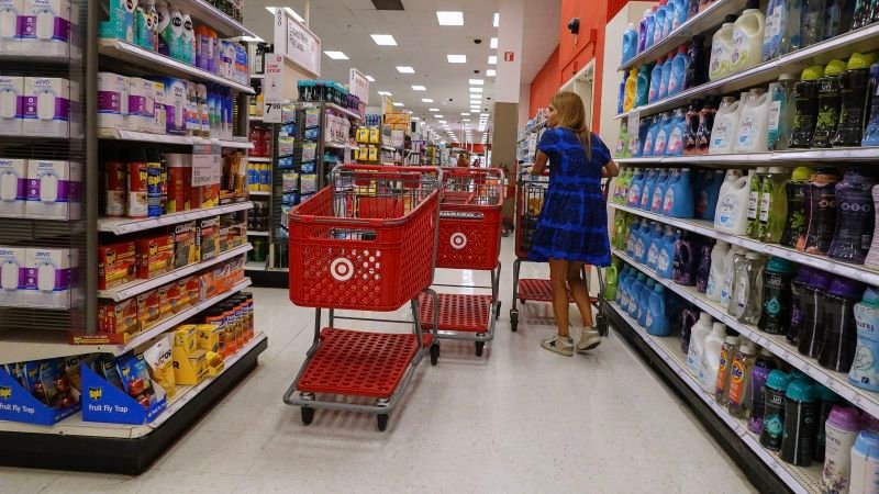 Aperturas y cierres: qué esperar el Día de los Veteranos 2024