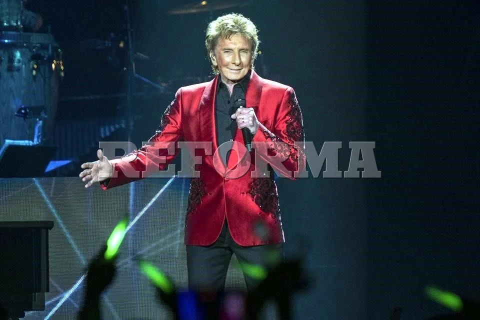 Barry Manilow enfrenta un diagnóstico de cáncer de pulmón