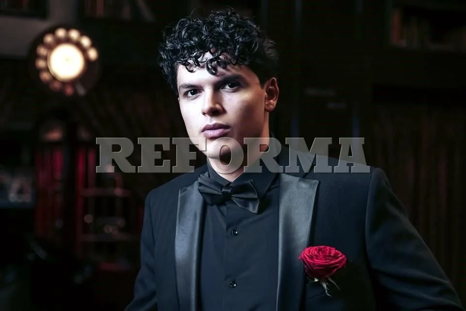 Conquista un papel destacado en 'El Fantasma'