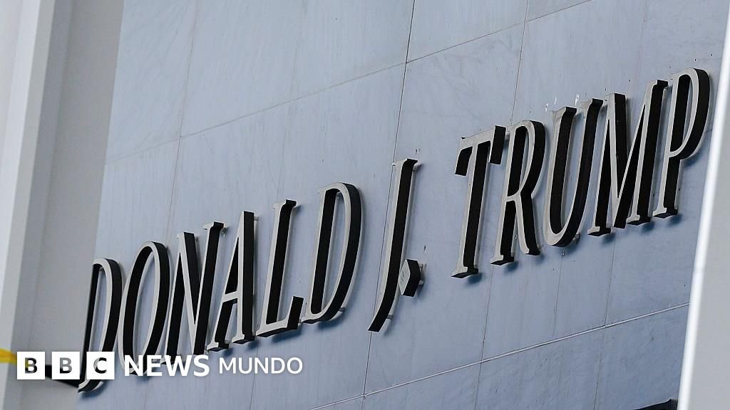 El nombre de Trump se suma a la emblemática fachada del Kennedy Center en Washington D.C.