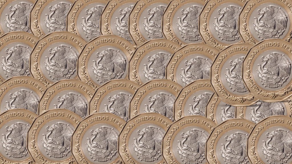 El peso alcanza su mejor nivel en 18 meses mientras la BMV marca un nuevo récord