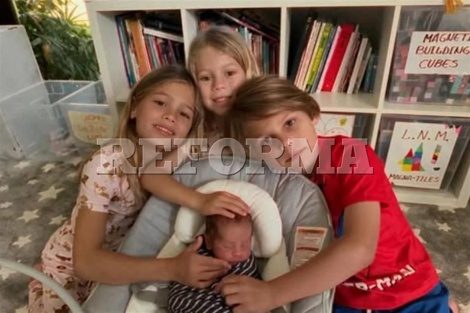Enrique Iglesias revela una tierna foto junto a sus cuatro hijos