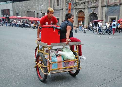 LA AL enfrenta restricciones fiscales para combatir el desempleo y la informalidad