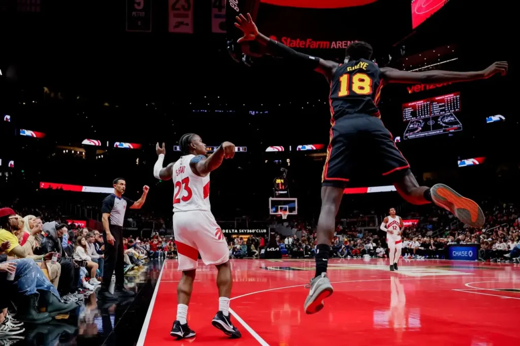 La NBA pierde impulso bajo el resplandor de sus canchas