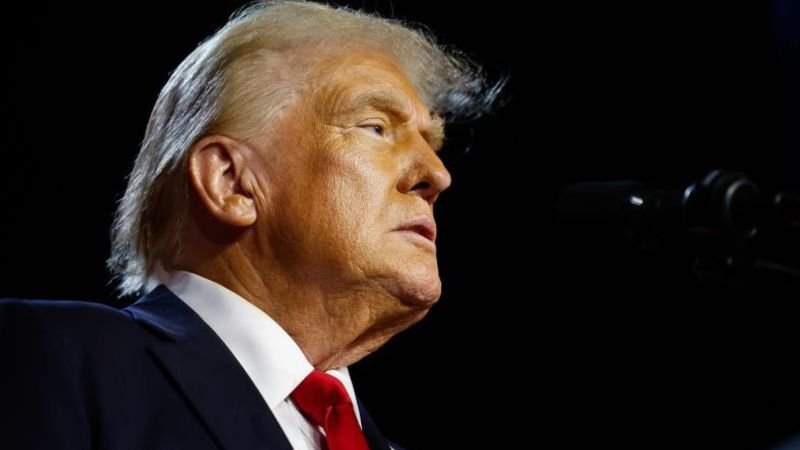 Trump advierte sobre aranceles del 100% a los países BRICS si optan por una nueva moneda