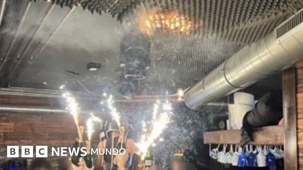 Lo que muestran las imágenes y videos sobre la veloz expansión del incendio de Nochevieja en un bar de un centro de esquí en Suiza