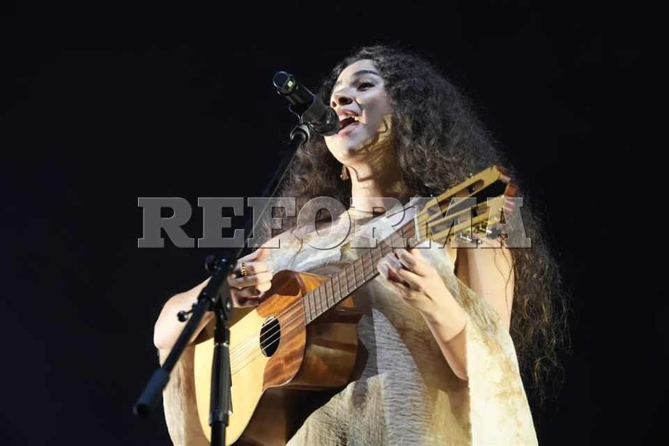 Silvana Estrada expresa su gratitud por el apoyo recibido tras las inundaciones en Veracruz