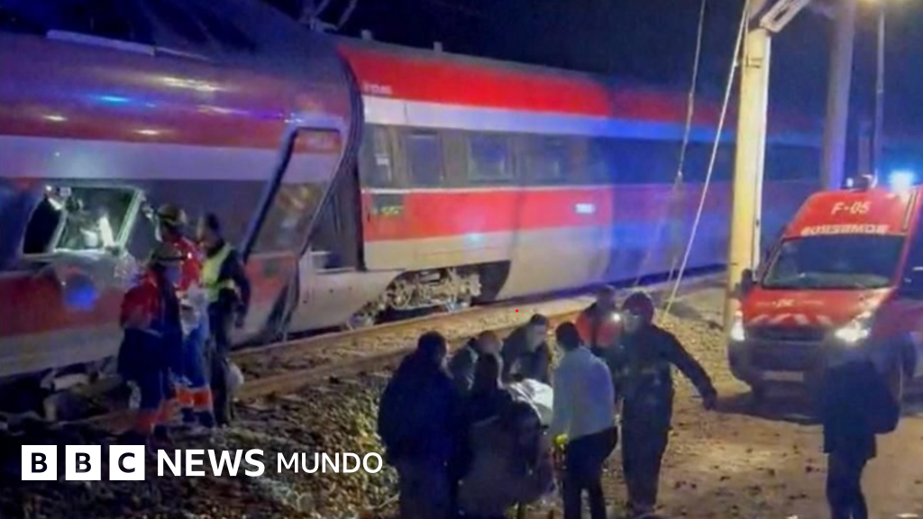 Tragedia en el sur de España: choque de trenes de alta velocidad deja al menos 39 muertos
