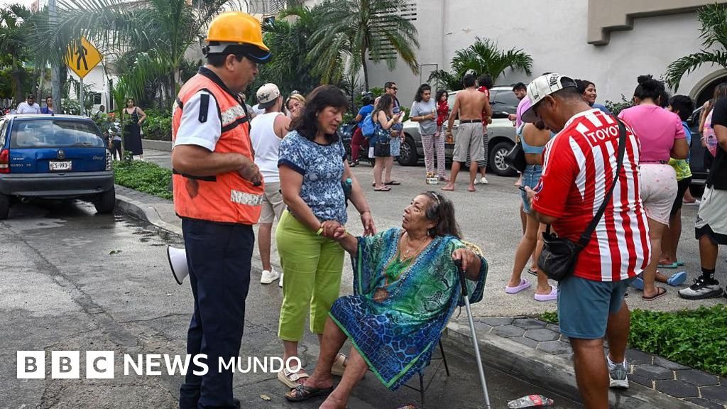 Un sismo de 6.5 grados afecta el centro y sur de México