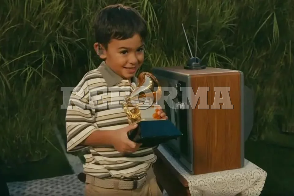 Desvelan quién es el niño que participó en el espectáculo de Bad Bunny