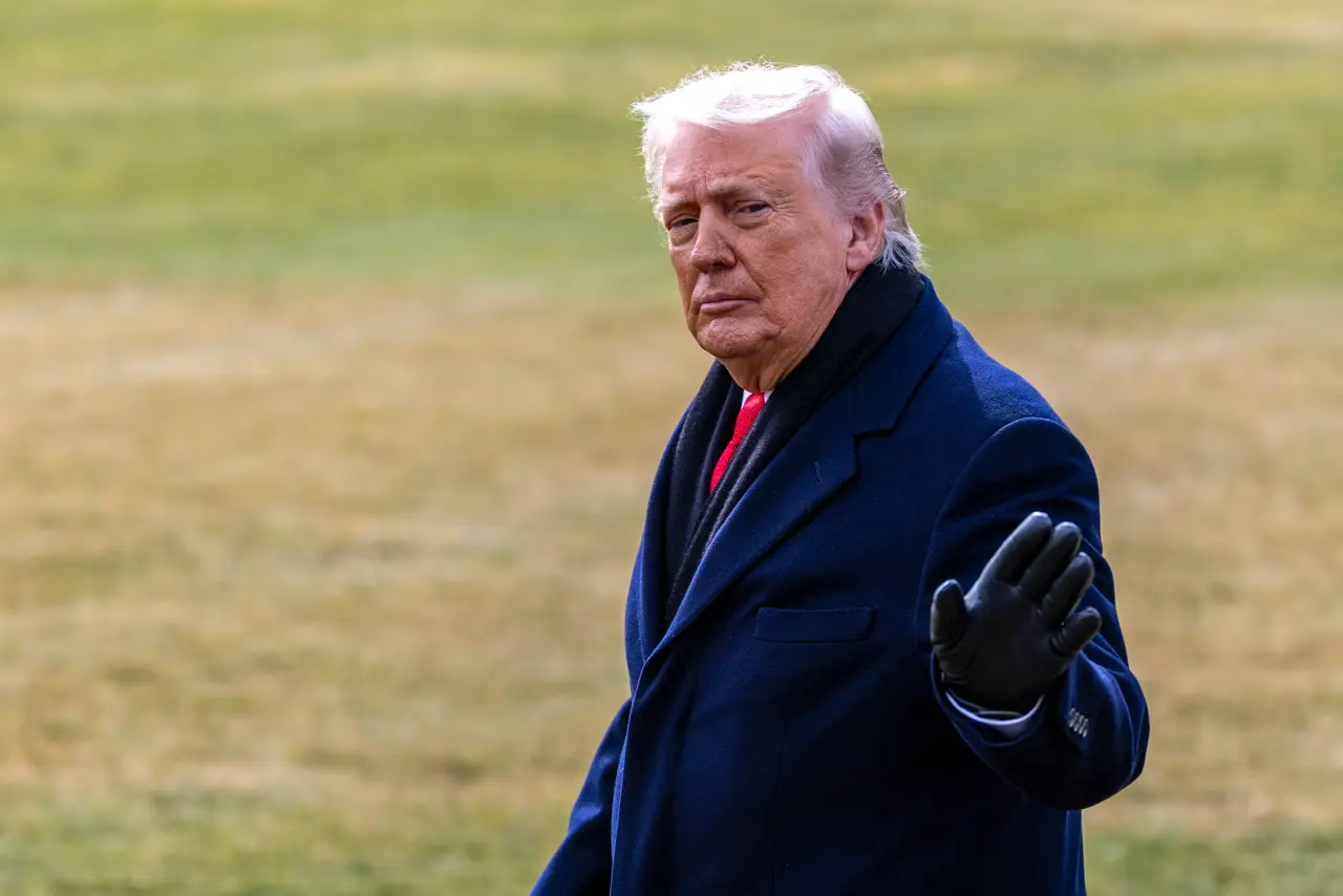 Trump afirma que está 'a un paso' de un acuerdo con Cuba y reitera que México cortará el envío de petróleo