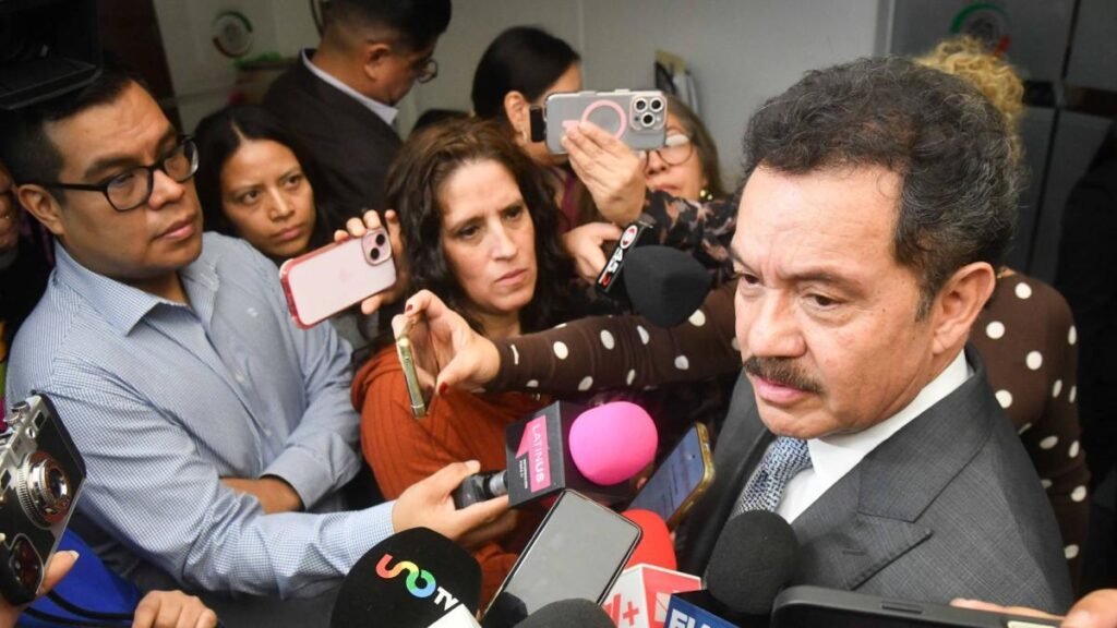 El Plan B de reforma electoral llega al Senado; Mier anticipa su aprobación antes de Semana Santa.