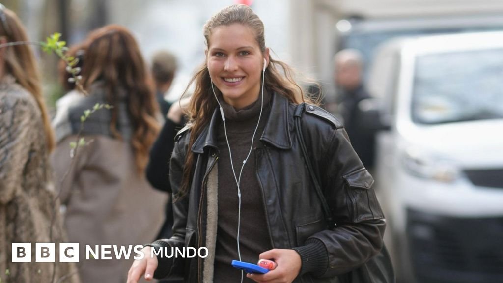 El renacer de los audífonos con cable frente a la controversia de los inalámbricos