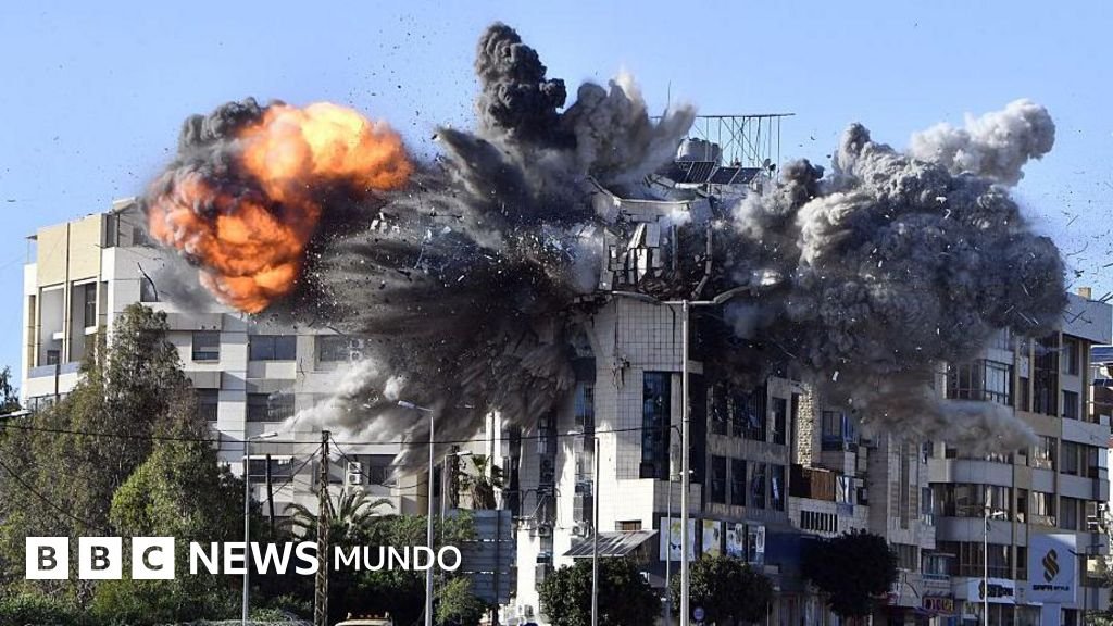 Israel causa la muerte de decenas en la mayor ofensiva contra Líbano desde el inicio del conflicto.