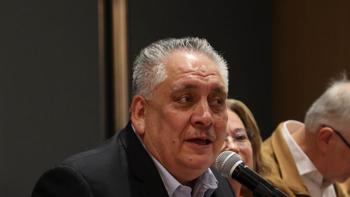 De anarquista rebelde a socialdemócrata: la transformación de Acosta Naranjo