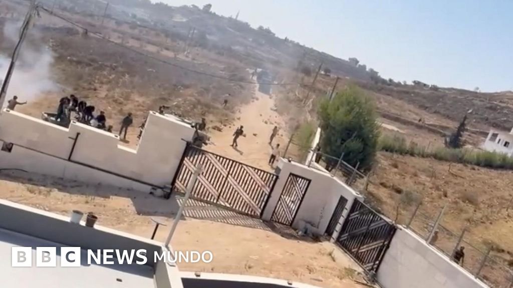 Familias palestinas cercadas por colonos israelíes durante cuatro días en Cisjordania