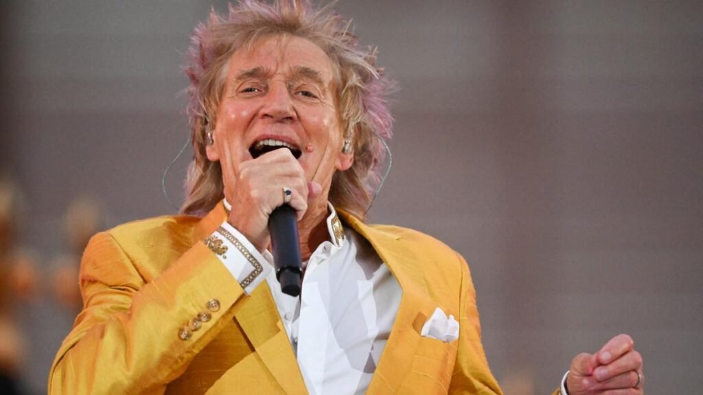 Rod Stewart cancela sus conciertos en Norteamérica debido a cirugía cardíaca.