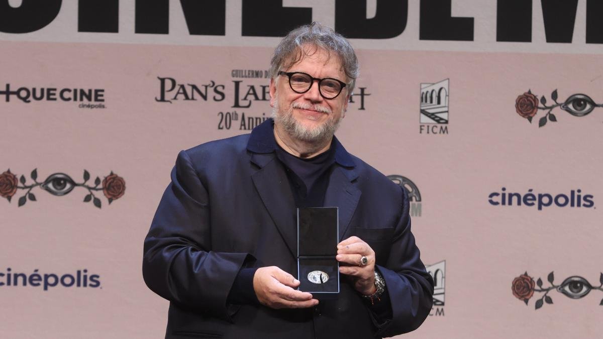 La dura realidad: Guillermo del Toro reflexiona sobre fantasía y fascismo en el FICM